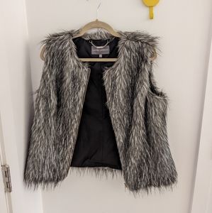 Laura Ashley faux fur vest size 10